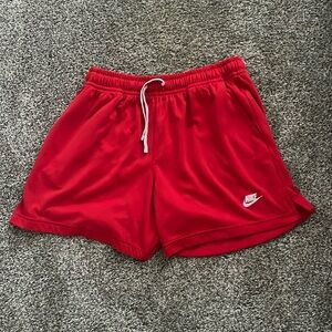 NIKE ATHLETIC SHORTS